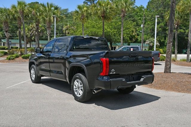 Toyota Tundra SR5 CrewMax 2026