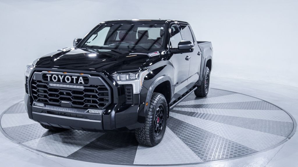 Toyota Tundra i-FORCE MAX TRD Pro CrewMax 2025