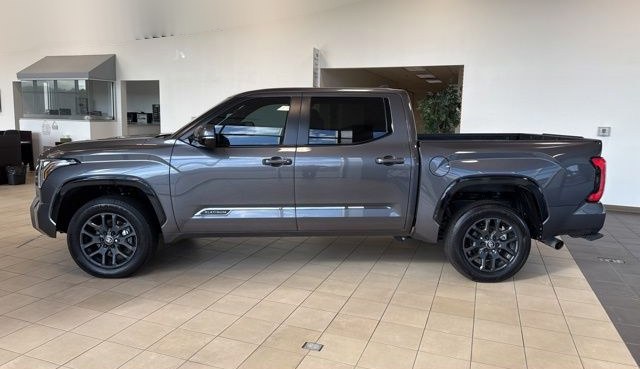 Toyota Tundra Platinum CrewMax 2025