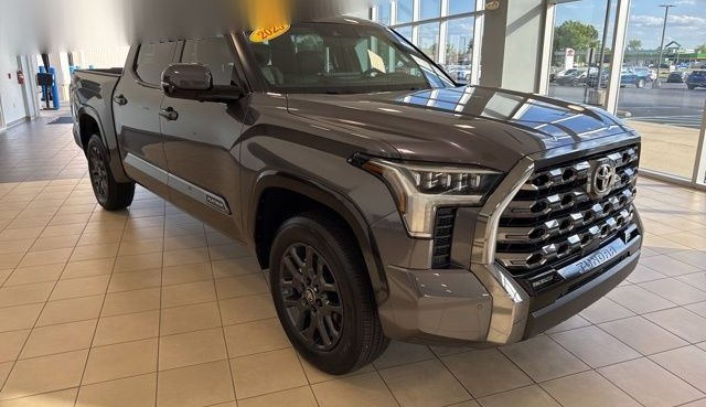 Toyota Tundra Platinum CrewMax 2025