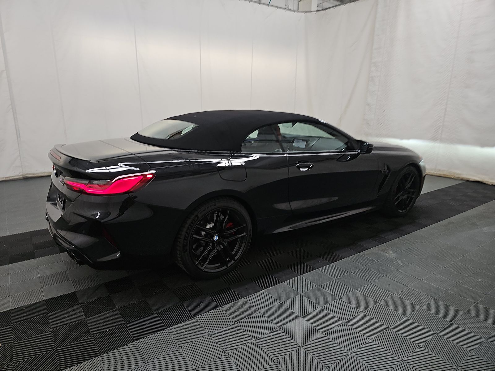 BMW M8 2022