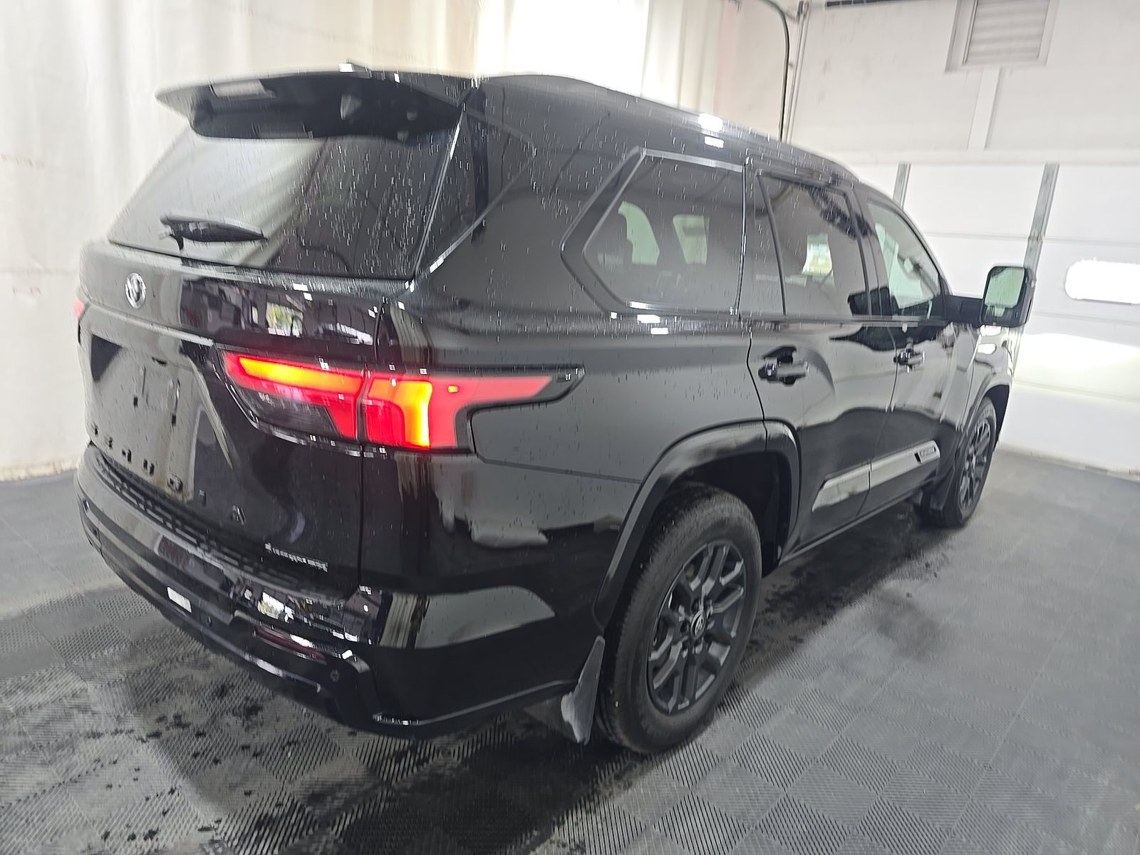 Toyota Sequoia 2025