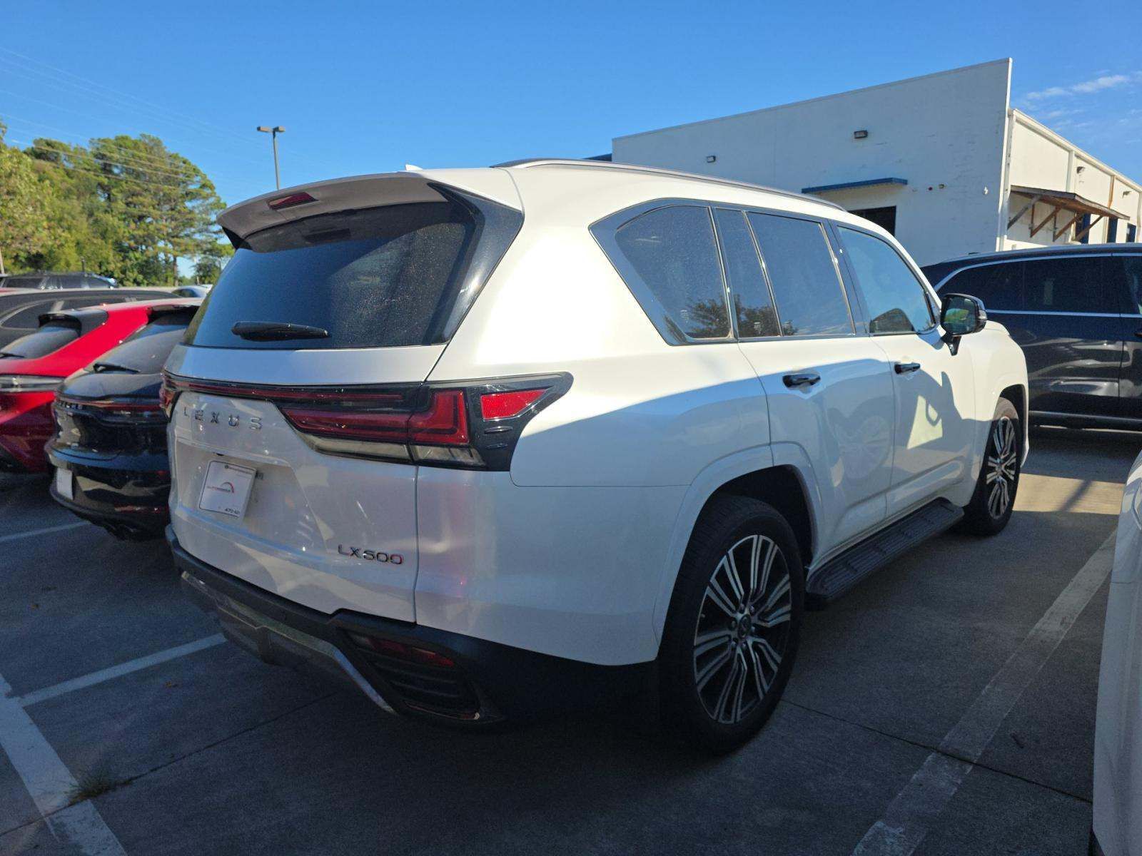 Lexus LX 2023