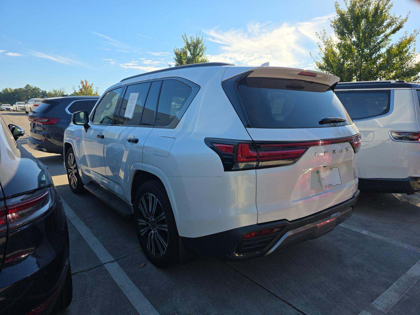 Lexus LX 2023